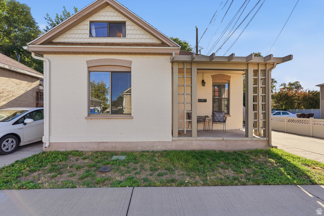 653 S Egli Ct — photo