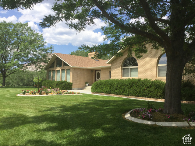 1040 W Mill Rd, Ferron, UT 84523 — photo 3