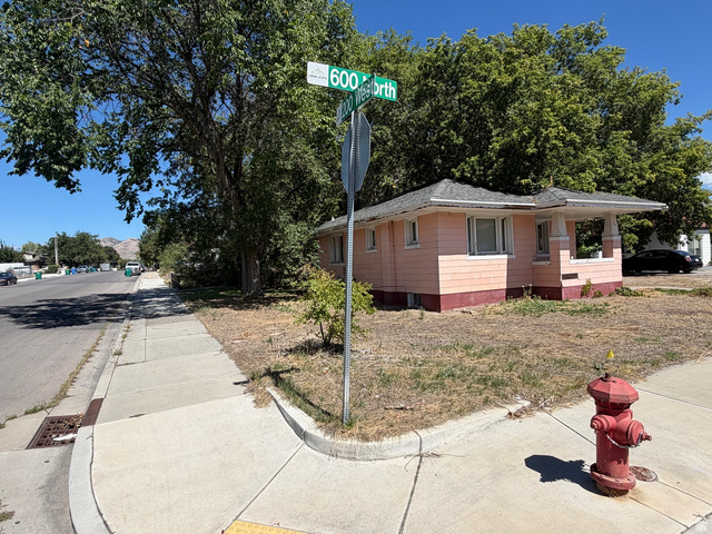 190 W 600 N — photo