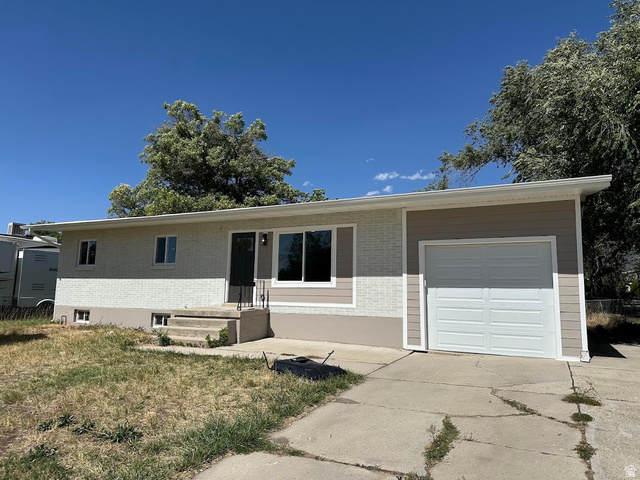 660 E 1125 N — photo