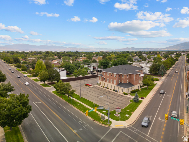 421 N Orem Blvd #421 — photo