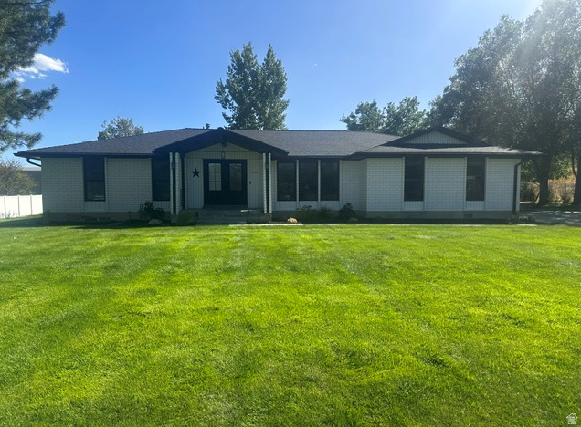 3883 W Myers Ln — photo