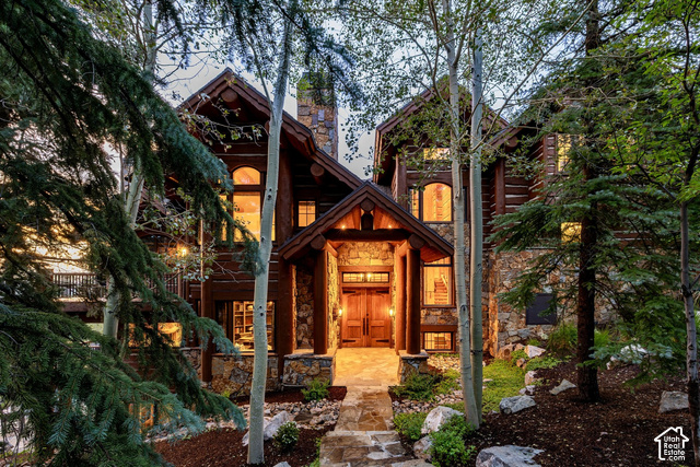 8045 Woodland View Dr — photo