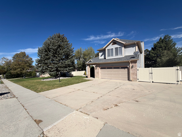 2193 E Sego Lily Dr — photo