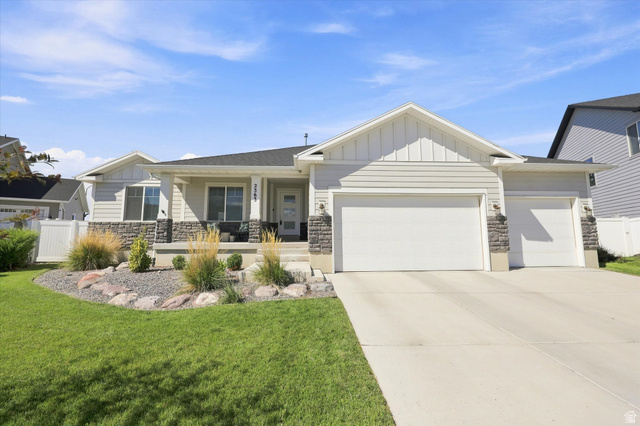 2363 N Elderberry Cir — photo