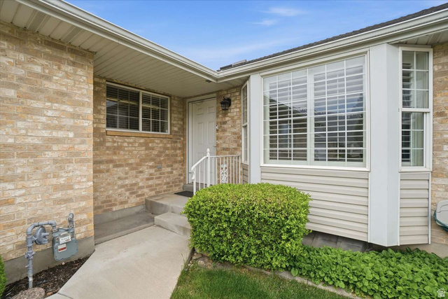 512 E 90 N, Orem, UT 84097 — photo 2