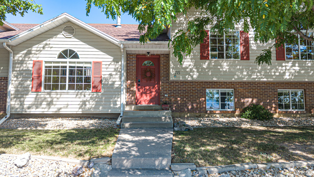 718 N Murdock Dr — photo
