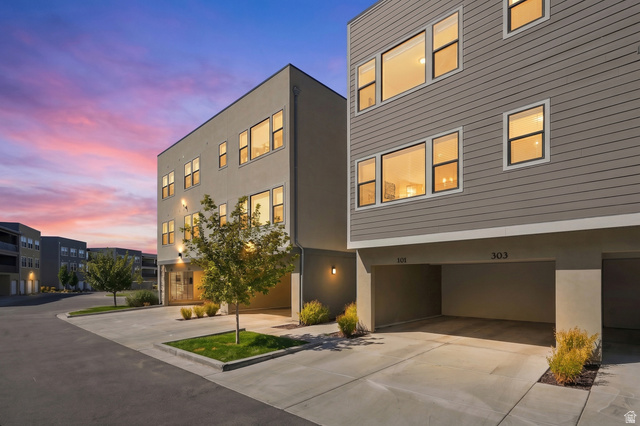 8373 S Iris Lumi Ln — photo