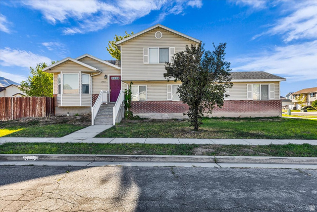 2652 S Athena Dr — photo