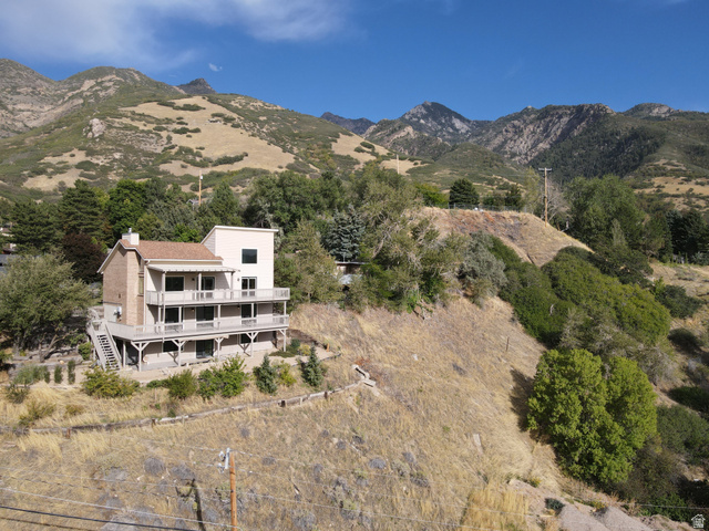 8562 Kings Cove Dr — photo