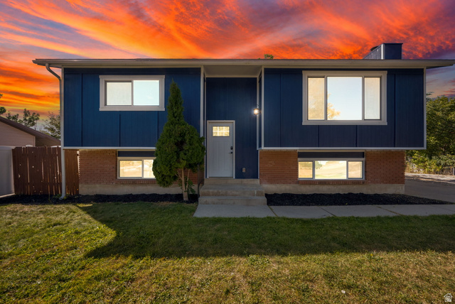 4609 W Twilight Dr — photo