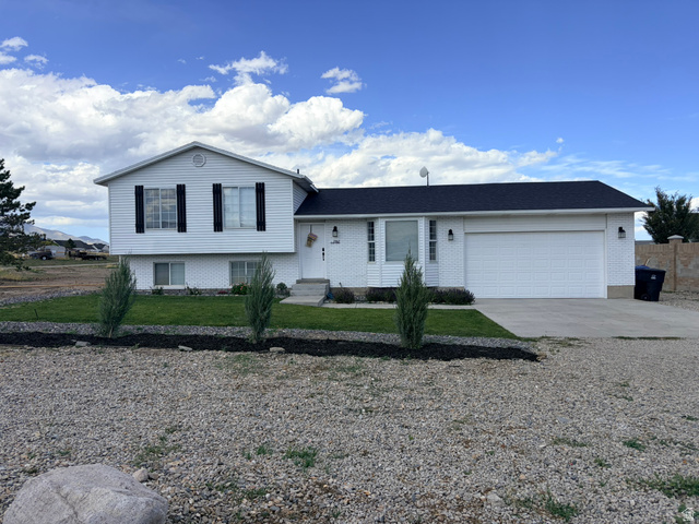 7162 W Gina Rd — photo