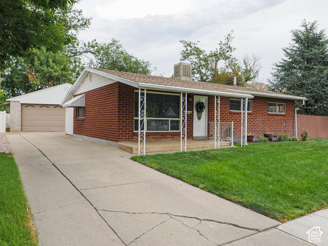 1254 W Dupont Ave — photo