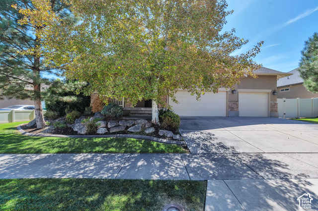 3107 W Rockbridge Dr — photo