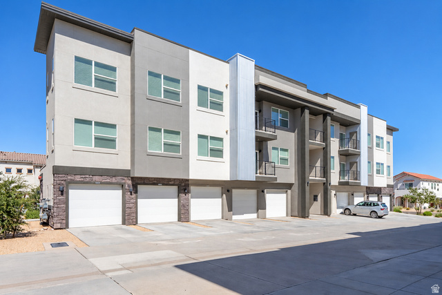 5801 S Garnet Dr #1302 — photo