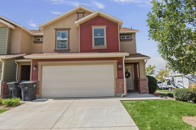686 S 220 W — photo