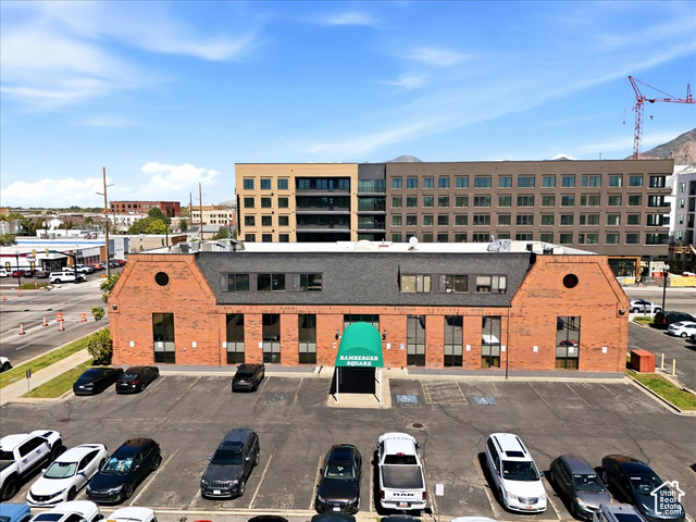 205 E 26th St #31 — photo