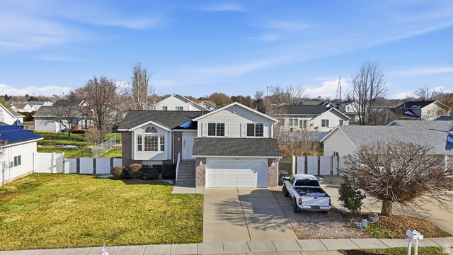 1932 N 810 W — photo