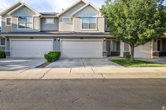 2140 W Fernside St — photo