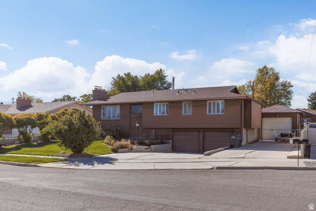 3367 W Blue Haven Dr — photo