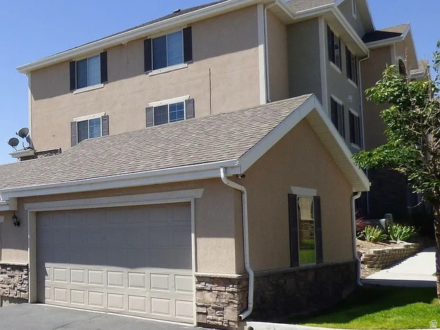 98 W Springview Dr — photo
