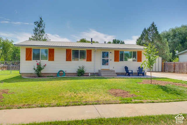 594 N 300 W — photo