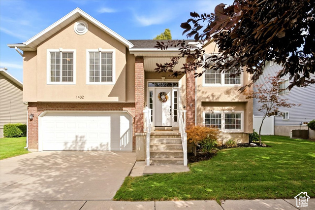 1432 W Silvercreek Dr — photo