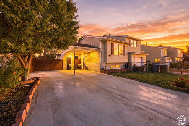 1466 W Twin Oaks Dr — photo