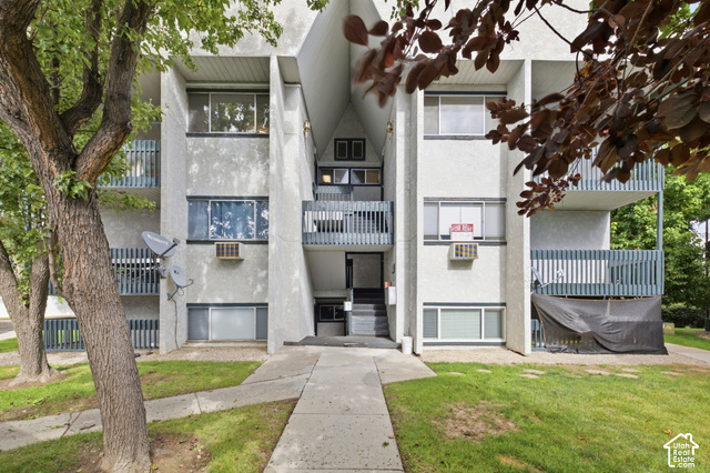 219 E Hill Ave #1 — photo