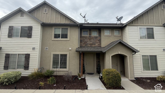 1218 N Cattail — photo