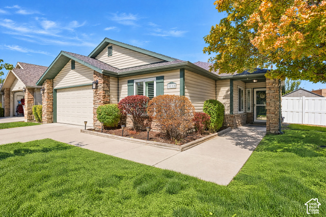1112 W Autumn Leaf Ln — photo