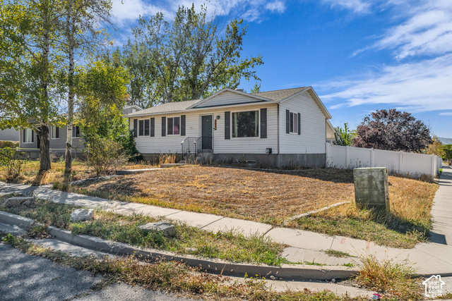 395 N Landmark Dr — photo