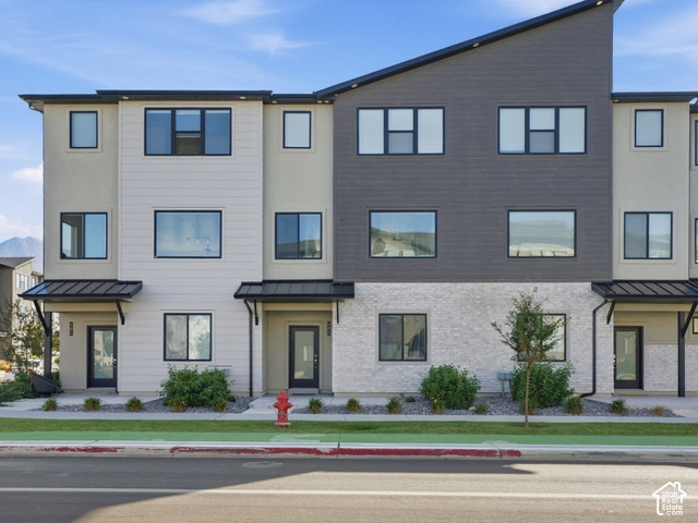 483 S 900 W — photo