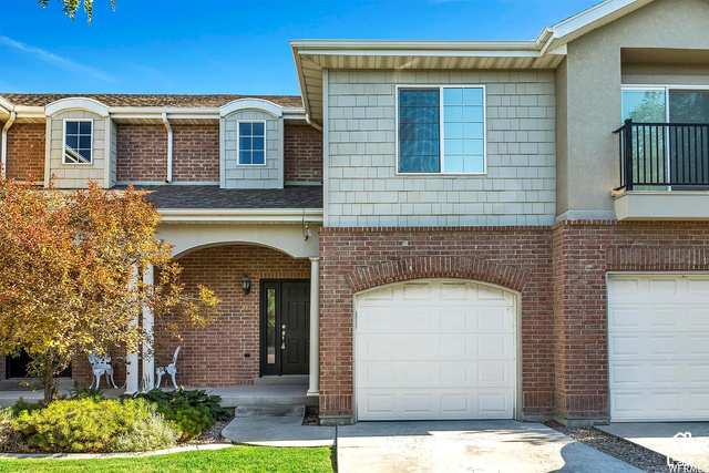 247 E Sunshine Dr — photo