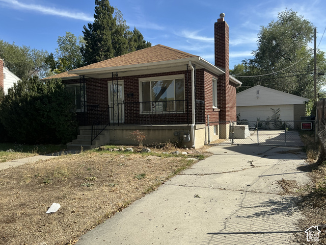 1439 S Utahna Dr — photo