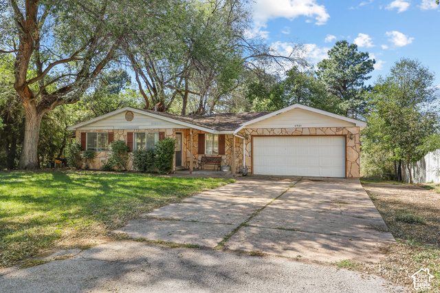 1731 Valley View Dr — photo