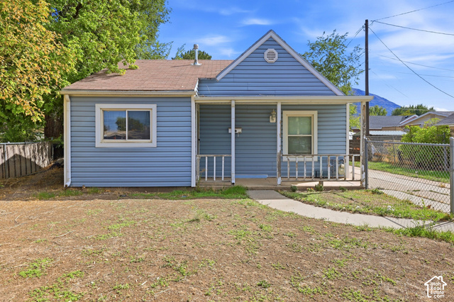 330 N 1000 W — photo