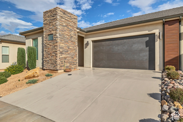 1246 W Felter Dr — photo