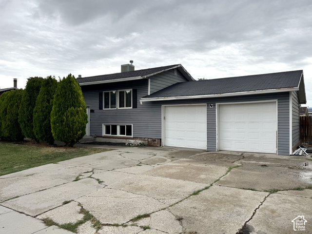 4261 S Peggy Dr — photo