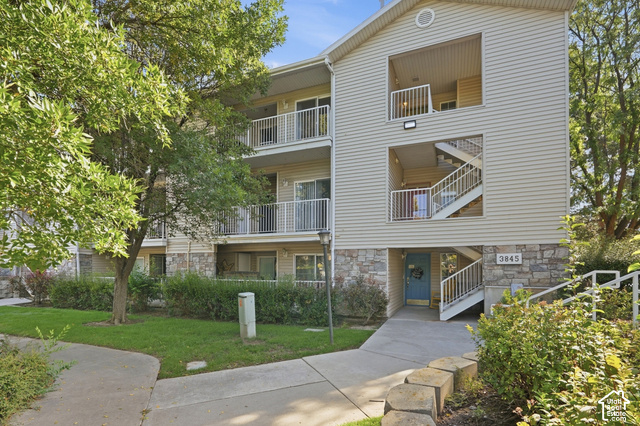 3845 S Canyon River Way #3 — photo