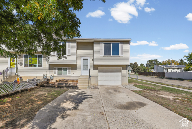 1428 W Twin Oaks Dr — photo