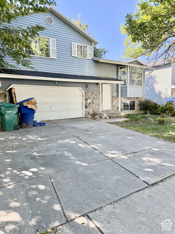 263 W Meadowbrook Dr — photo