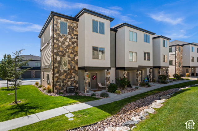 142 W Harvest Ln — photo