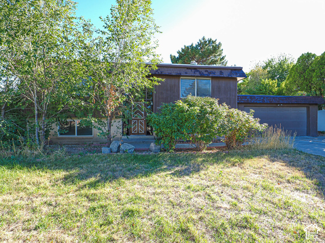 3401 W Alan Ave — photo