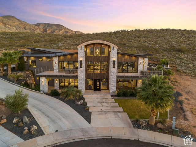 3652 S Cypress Rd — photo
