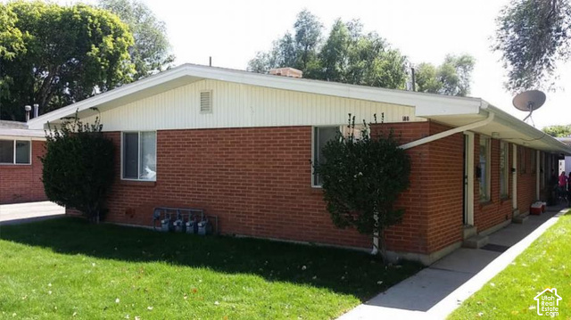 180 E Baird Ave — photo