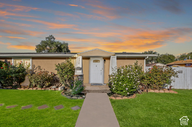 3372 S Mockingbird Way — photo