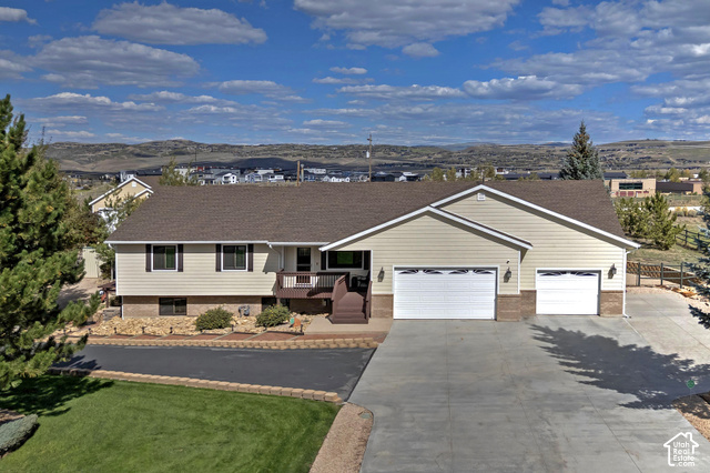 6340 Highland Dr — photo