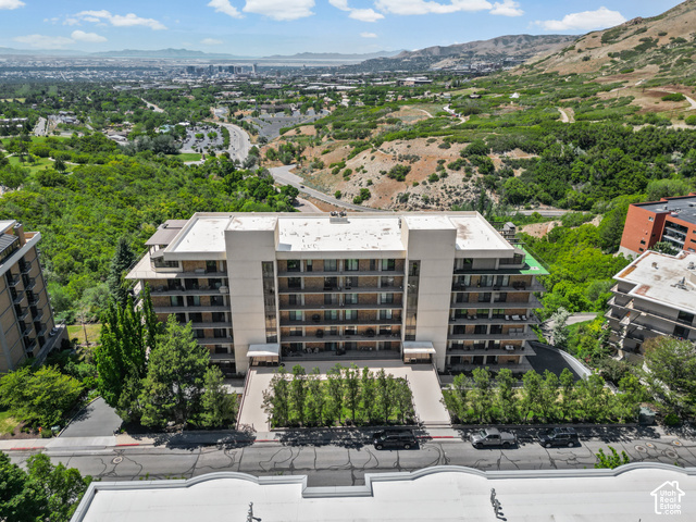 910 S Donner Way #603 — photo