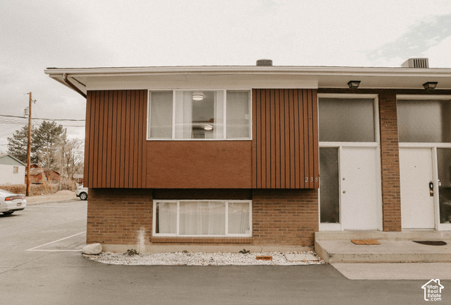 232 N 250 E — photo
